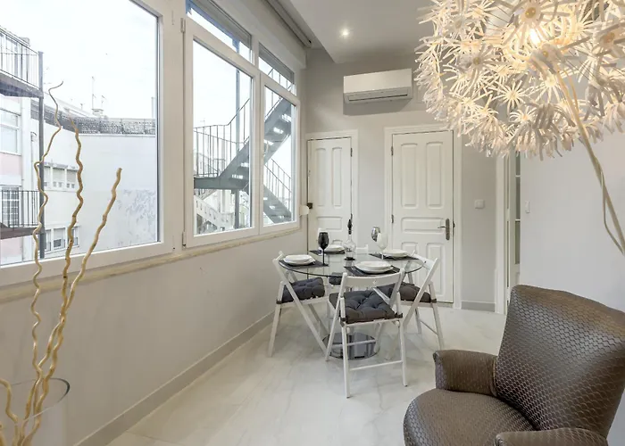 Marques De Pombal Vintage By Homing Apartment *