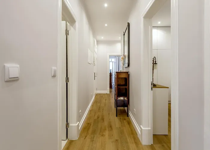 Marques De Pombal Vintage By Homing * Lisbon